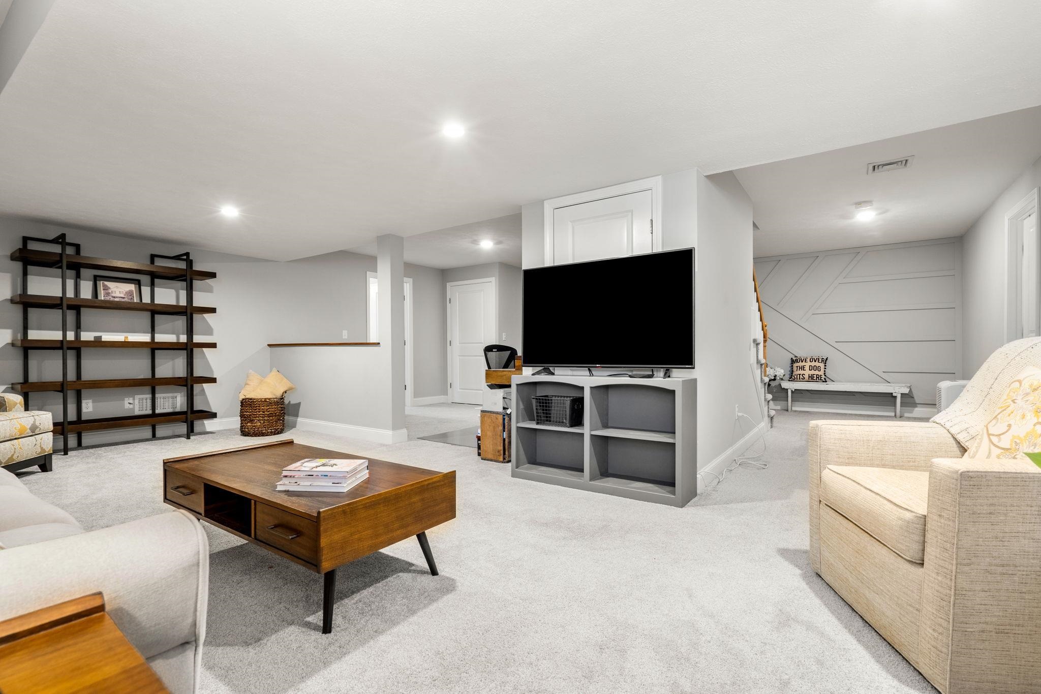 9 Innisbrook Drive Pelham, NH 03076 - Photo 30 of 37