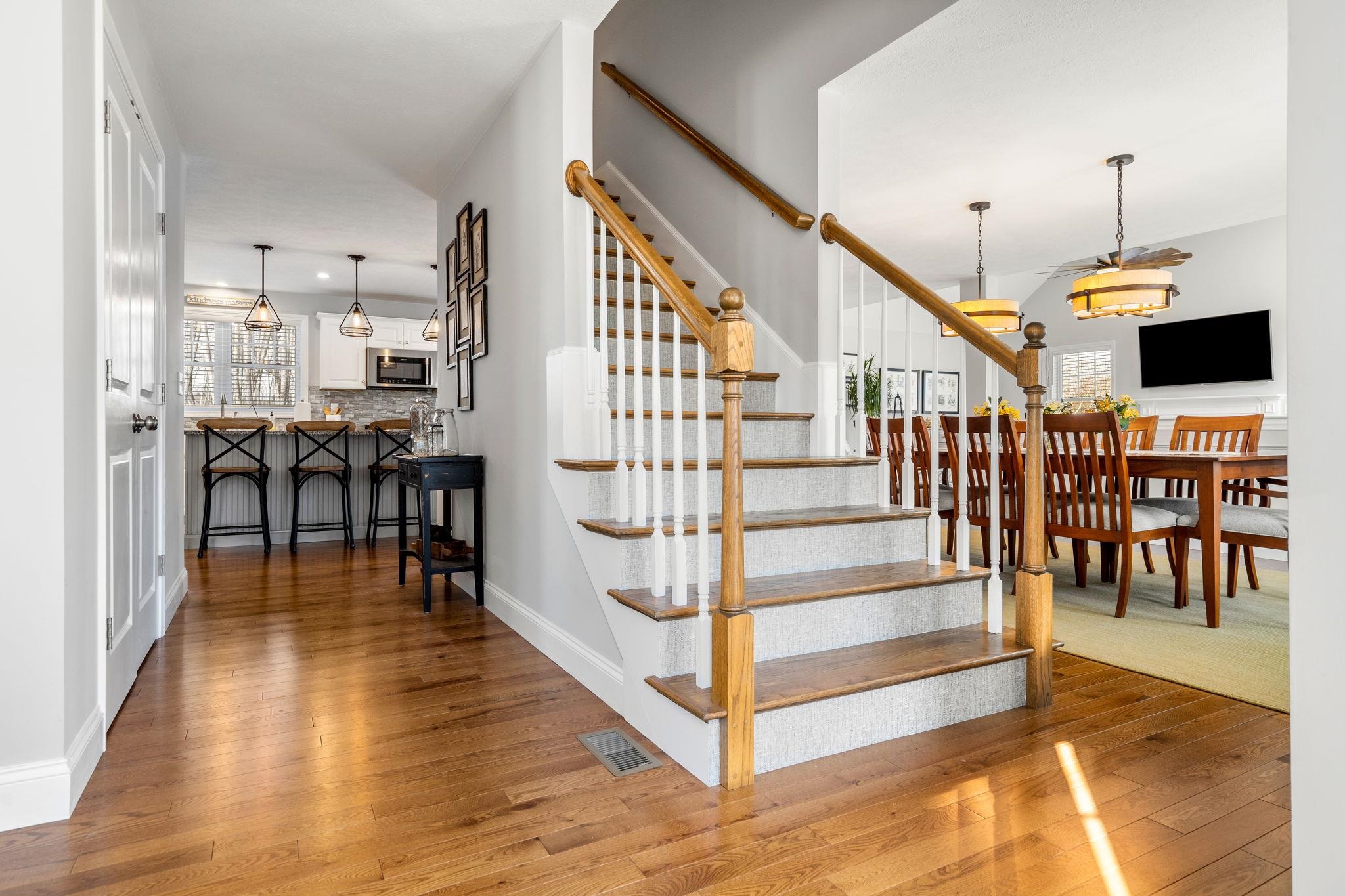 9 Innisbrook Drive Pelham, NH 03076 - Photo 3 of 37