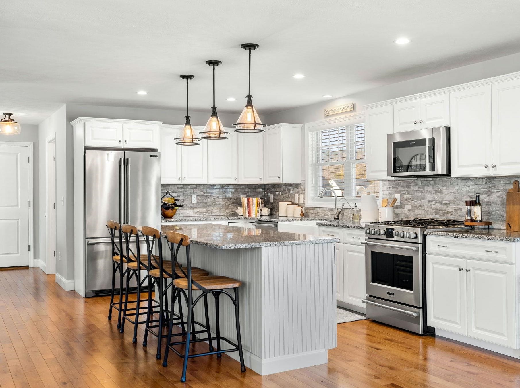 9 Innisbrook Drive Pelham, NH 03076 - Photo 4 of 37