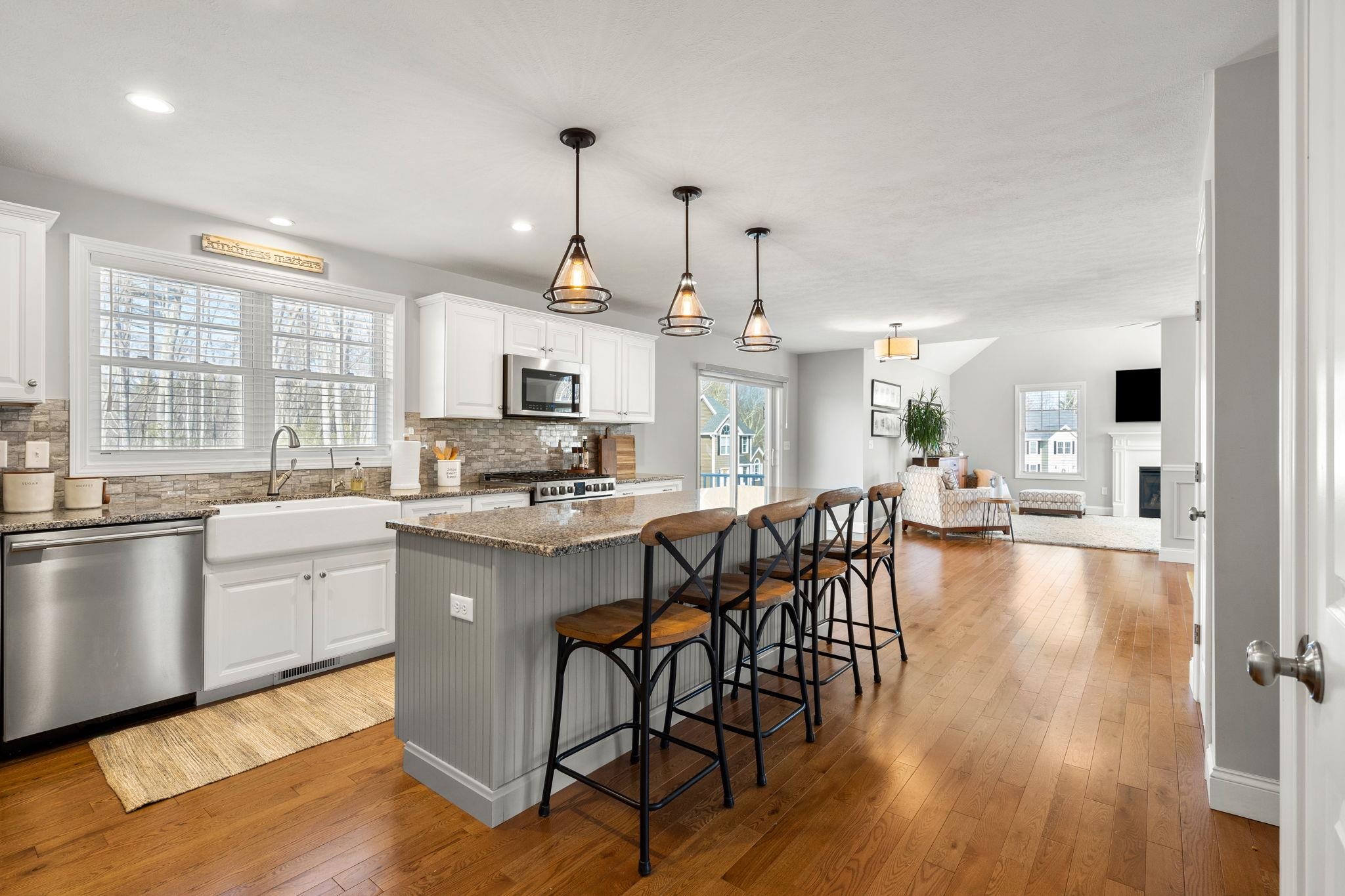 9 Innisbrook Drive Pelham, NH 03076 - Photo 5 of 37