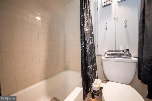 $1,600 | 913 West Lombard Street, Baltimore, MD 21223