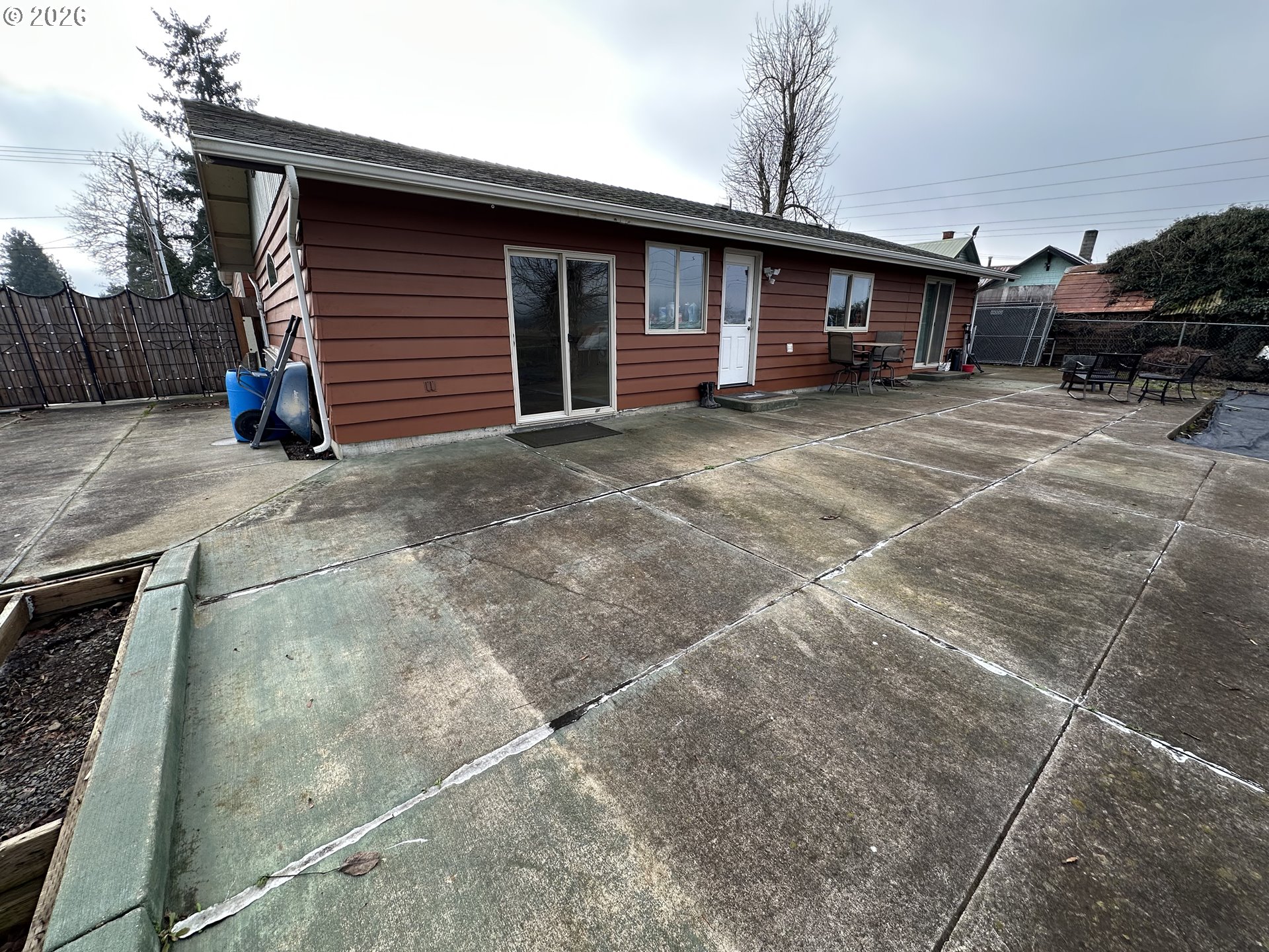 5664 Highbanks Road Springfield, OR 97478 - Photo 42 of 48 a view of a car park in front of house