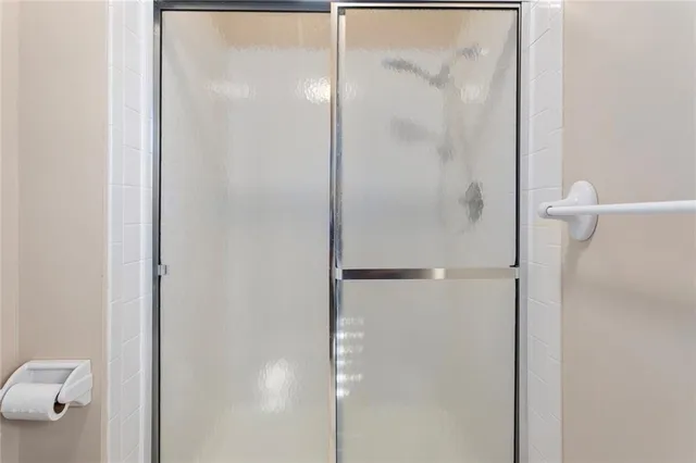 $525,000 | 2120 Pin Oak Drive, Liberty, MO 64068