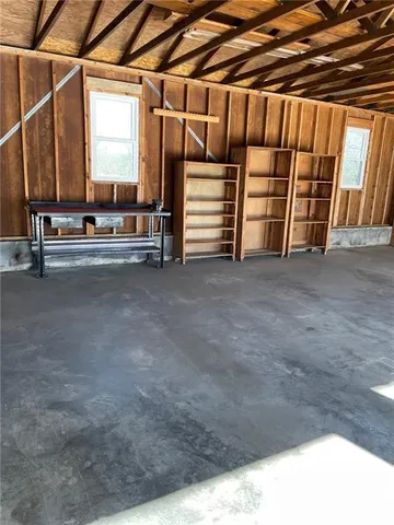 $525,000 | 2120 Pin Oak Drive, Liberty, MO 64068