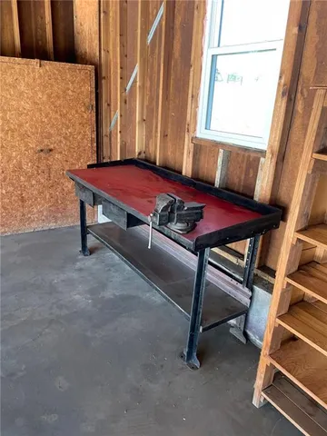 $525,000 | 2120 Pin Oak Drive, Liberty, MO 64068