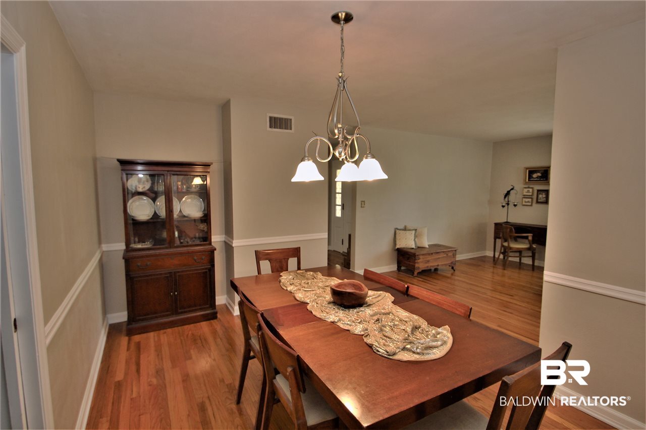 361 Tatum Avenue Mobile, AL 36609 - Photo 6 of 36