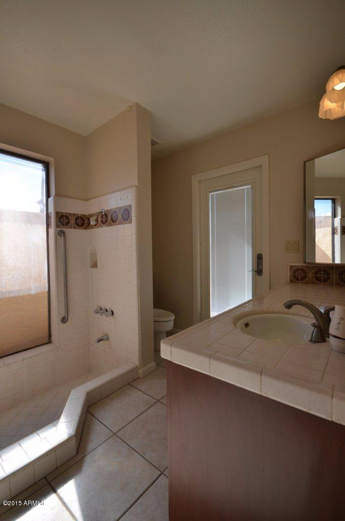 1843 East El Freda Road Tempe, AZ 85284 - Photo 15 of 23 Master Bathroom