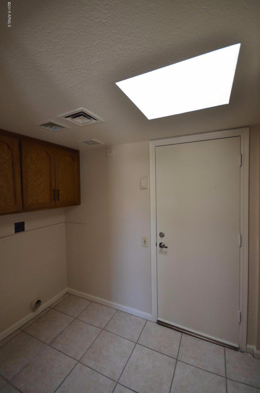 1843 East El Freda Road Tempe, AZ 85284 - Photo 18 of 23 Laundry
