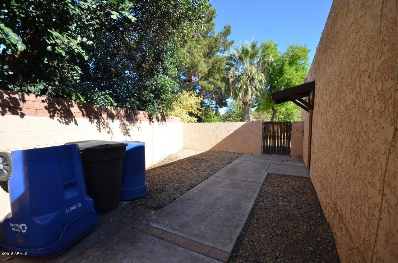 1843 East El Freda Road Tempe, AZ 85284 - Photo 23 of 23 Side Yard