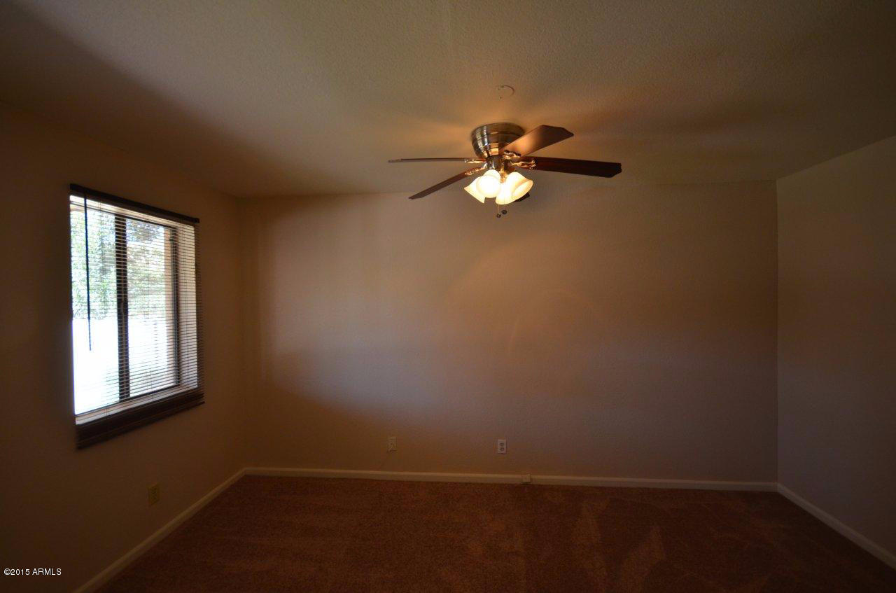 1843 East El Freda Road Tempe, AZ 85284 - Photo 9 of 23 office/den