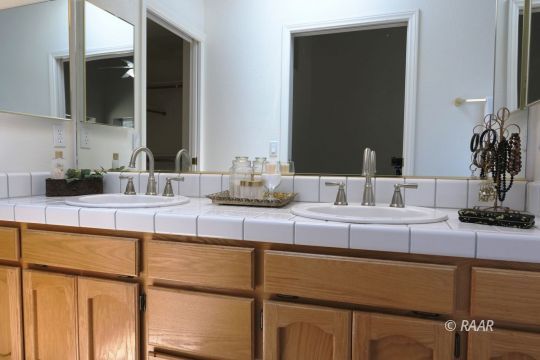 105 Cobria Place Ridgecrest, CA 93555 - Photo 15 of 34