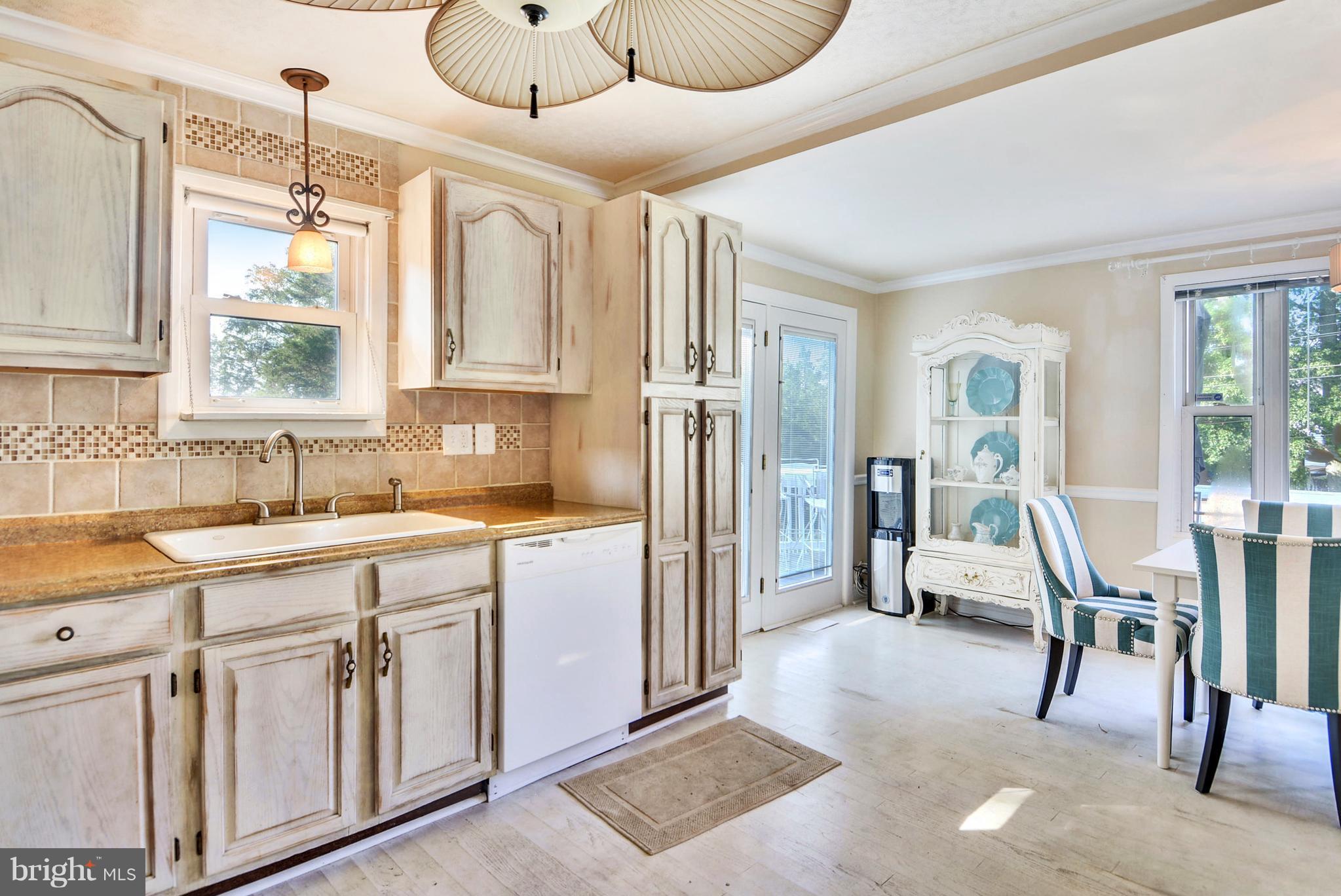 1719 Oldtown Road Edgewater, MD 21037 - Photo 13 of 22 Kitchen