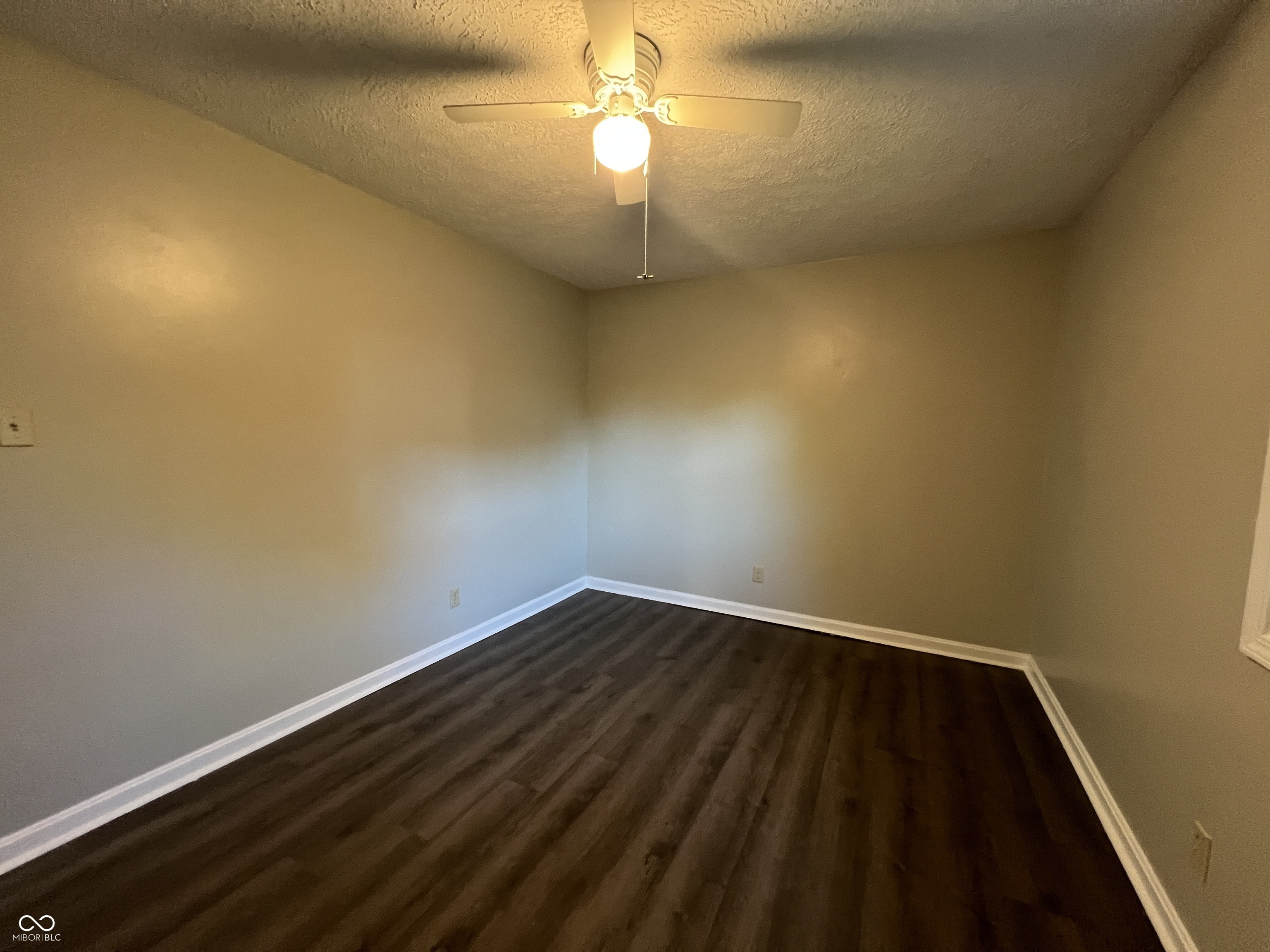 4343 Fairview Road Greenwood, IN 46142 - Photo 14 of 27