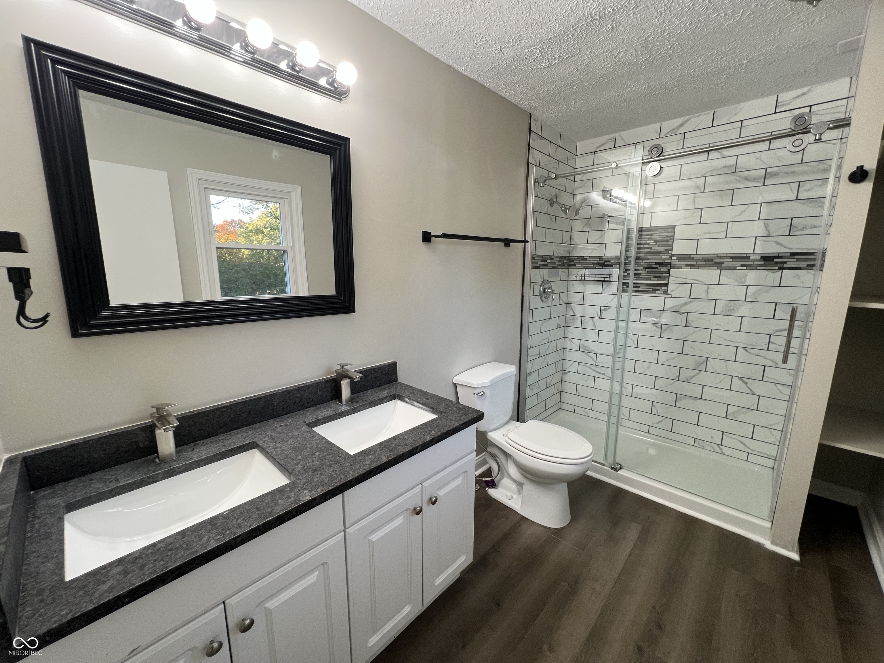 4343 Fairview Road Greenwood, IN 46142 - Photo 15 of 27