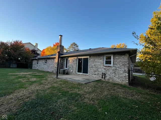 $1,800 | 4343 Fairview Road, Greenwood, IN 46142