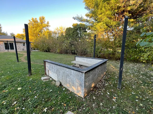 $1,800 | 4343 Fairview Road, Greenwood, IN 46142