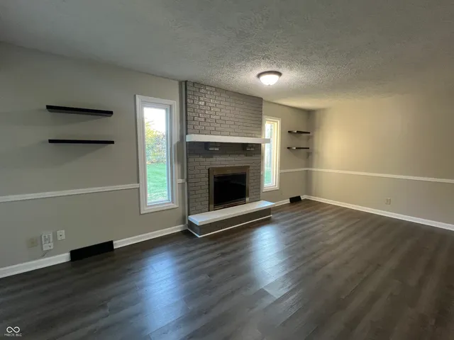 $1,800 | 4343 Fairview Road, Greenwood, IN 46142