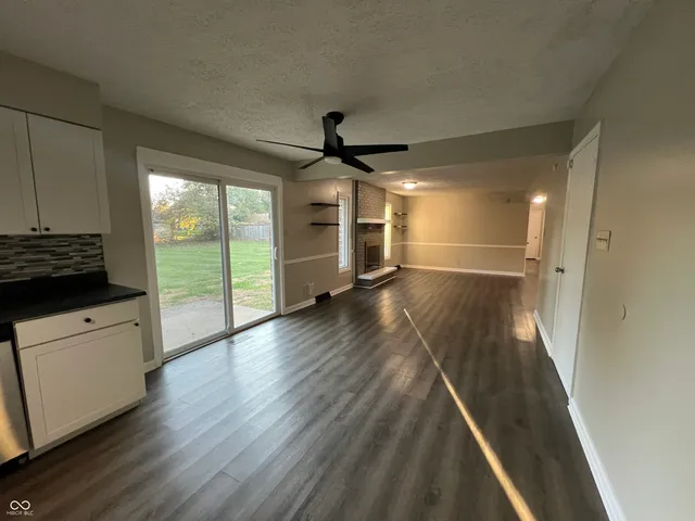 $1,800 | 4343 Fairview Road, Greenwood, IN 46142