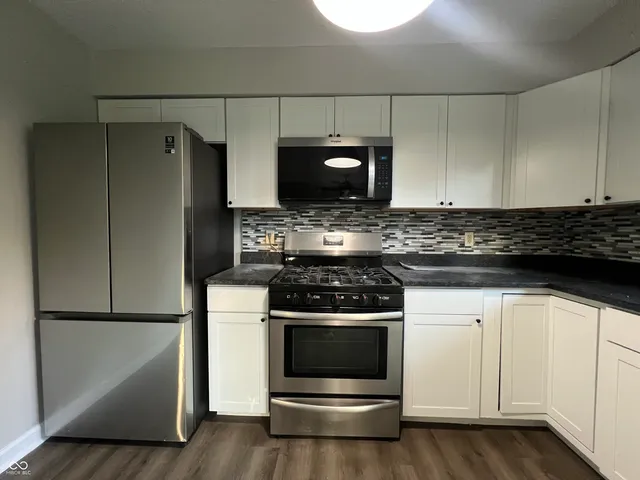 $1,800 | 4343 Fairview Road, Greenwood, IN 46142