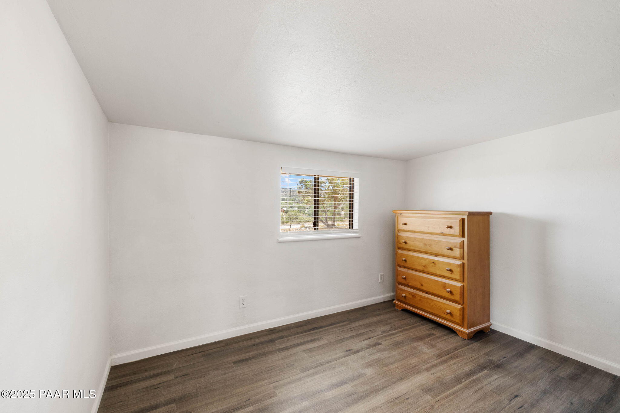 3280 West Cedar Heights Road Chino Valley, AZ 86323 - Photo 27 of 45 Bedroom 2