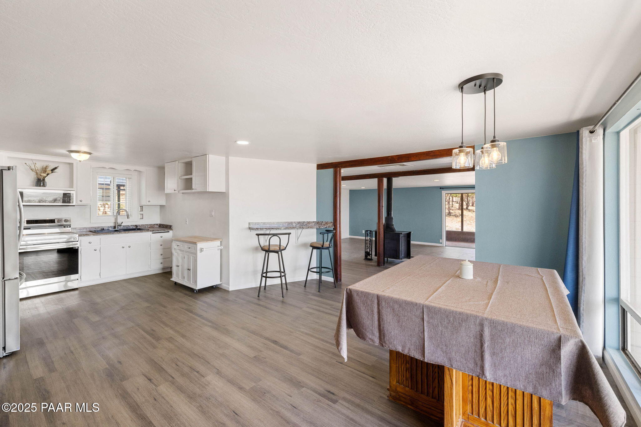 3280 West Cedar Heights Road Chino Valley, AZ 86323 - Photo 6 of 45 Kitchen and Dining Room