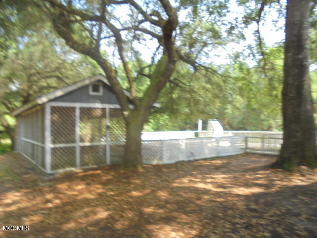26191 Elm Road Pass Christian, MS 39571 - Photo 12 of 16 DSC06000