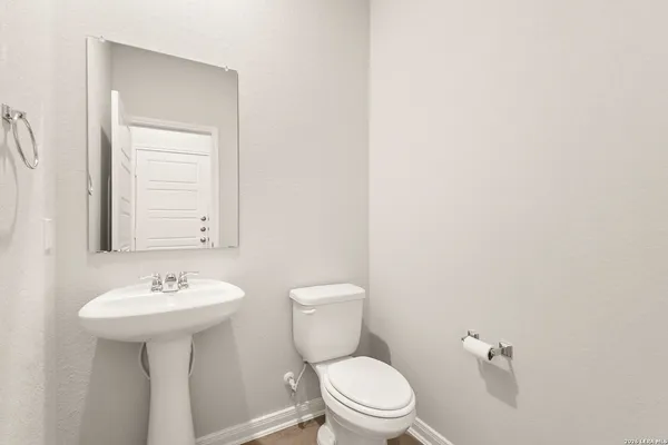 $1,850 | 483 Nespral Drive, San Antonio, TX 78253