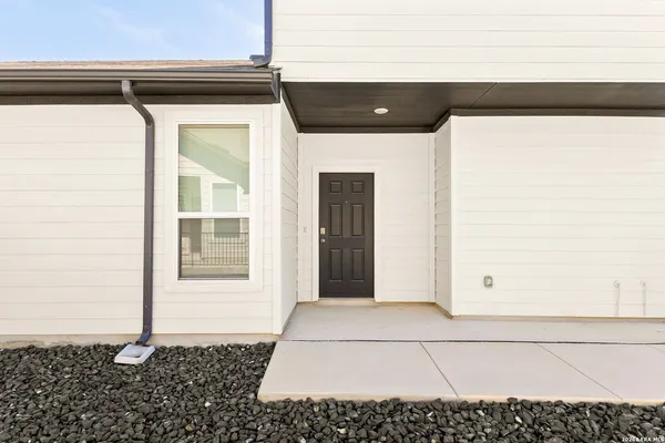 $1,850 | 483 Nespral Drive, San Antonio, TX 78253