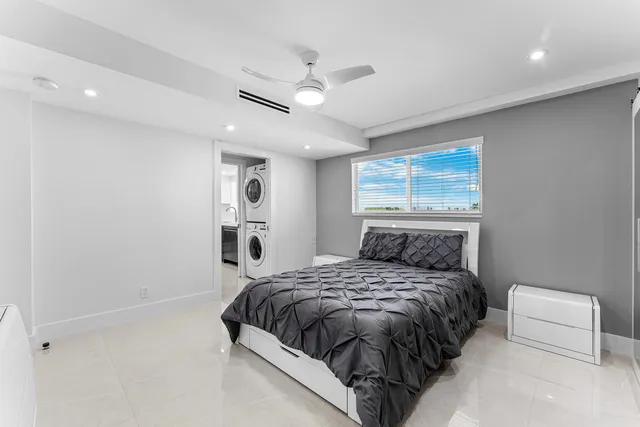 $679,000 | 301 Lake Shore Drive, Unit 411, Lake Park, FL 33403