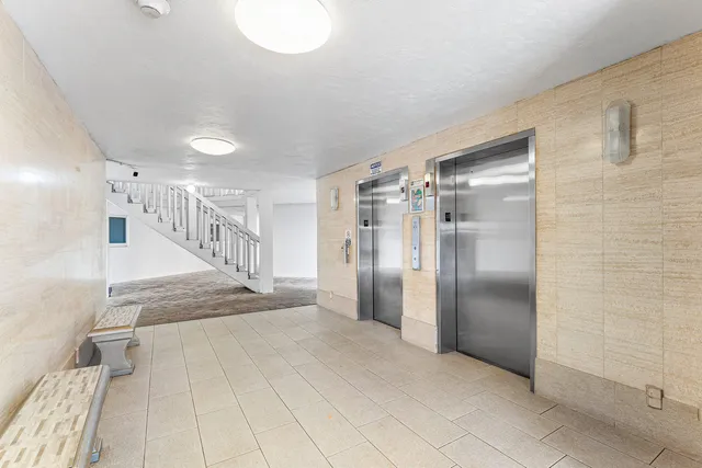 $679,000 | 301 Lake Shore Drive, Unit 411, Lake Park, FL 33403