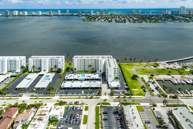 $679,000 | 301 Lake Shore Drive, Unit 411, Lake Park, FL 33403