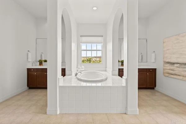 $2,300,000 | 5544 Papagallo Drive, Oceanside, CA 92057