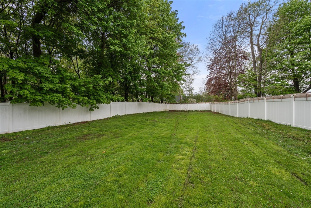 48 Charles Street Gardner, MA 01440 - Photo 19 of 20