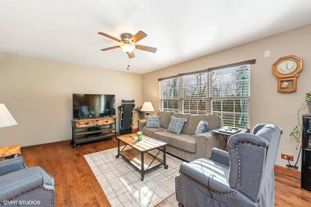 $489,900 | 11061 Bayou Court, Huntley, IL 60142