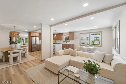 $1,195,000 | 15 Elberta Road, Maplewood, NJ 07040