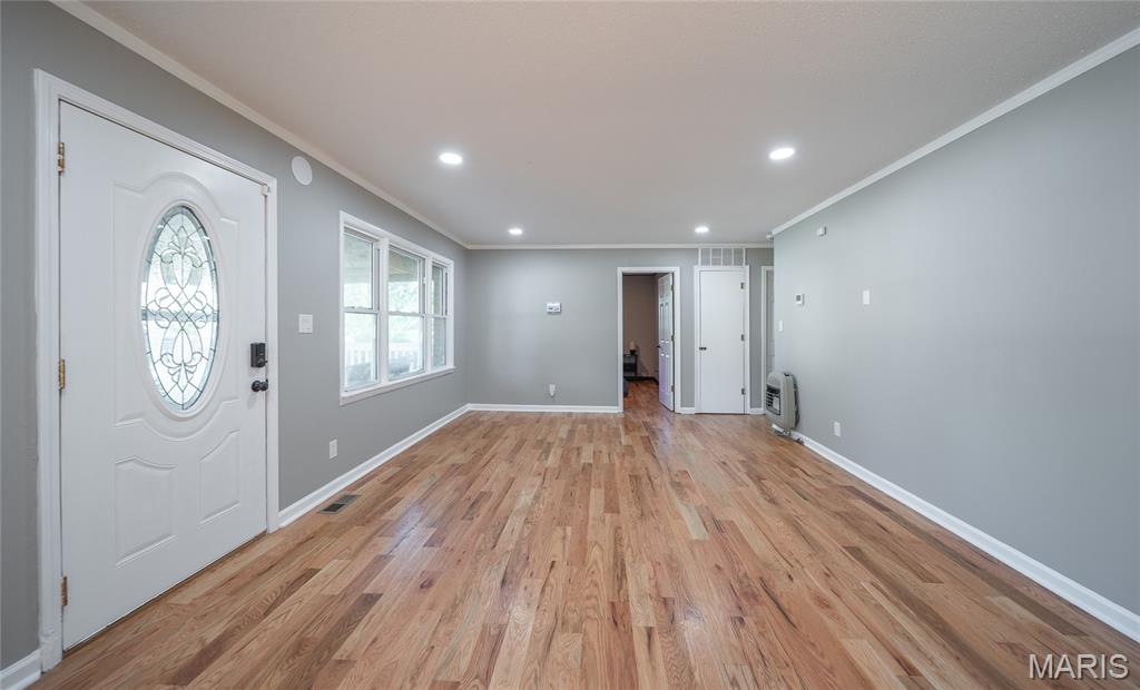327 Walker Street Licking, MO 65542 - Photo 4 of 21