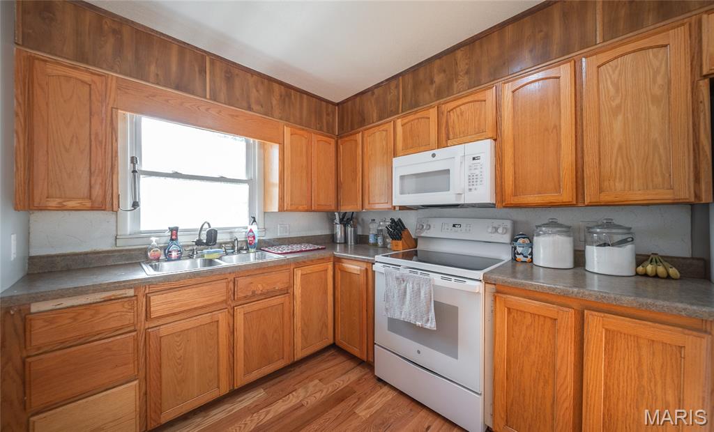 327 Walker Street Licking, MO 65542 - Photo 7 of 21