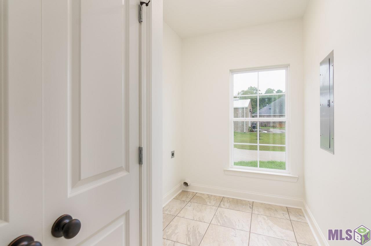 18067 Diaz Road Prairieville, LA 70769 - Photo 12 of 24 Gallery Image 12