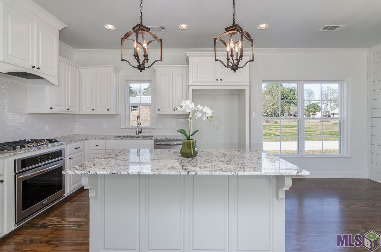 18067 Diaz Road Prairieville, LA 70769 - Photo 8 of 24 Gallery Image 8