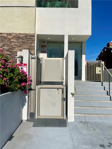 $865,000 | 4733 Elmwood Avenue, Los Angeles, CA 90004