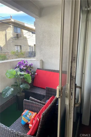 $865,000 | 4733 Elmwood Avenue, Los Angeles, CA 90004