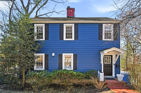 $1,325,000 | 6 Circle Drive, Hastings-on-Hudson, NY 10706