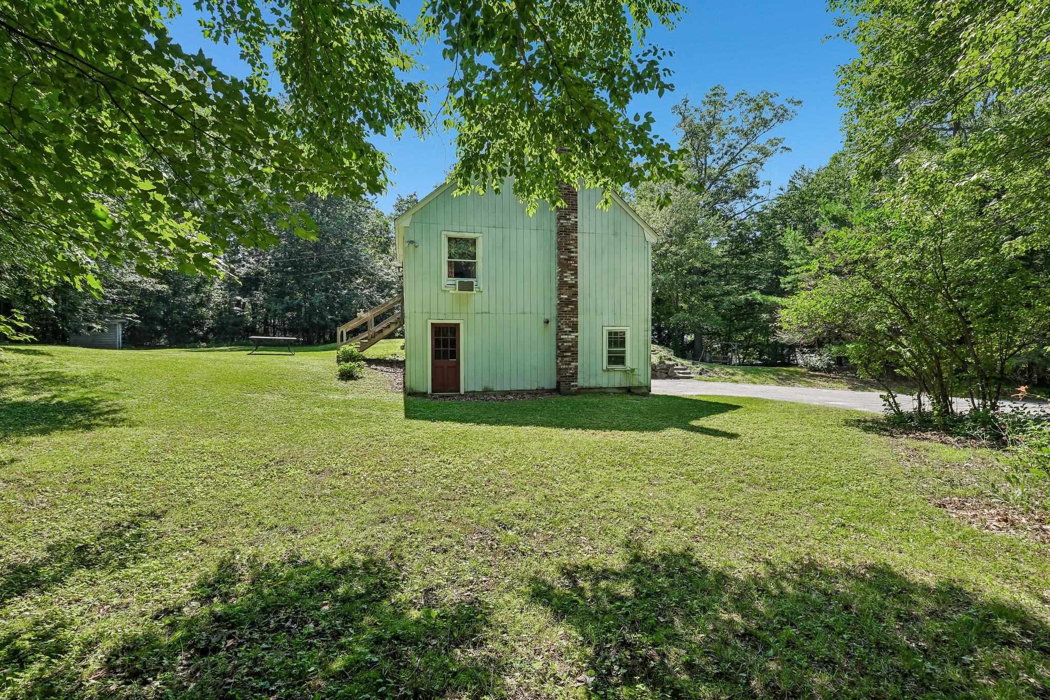 240 Wash Pond Road Hampstead, NH 03841 - Photo 32 of 38