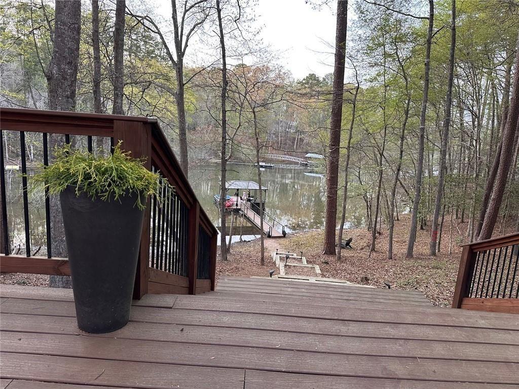 159 Manor Oak Trail Toccoa, GA 30577 - Photo 3 of 68