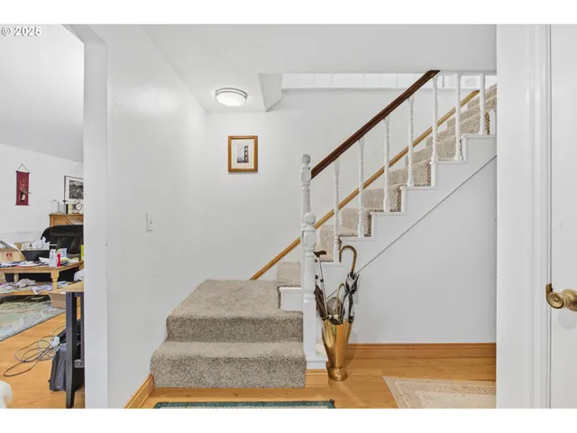 a view of entryway and hall