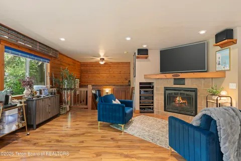 $2,300,000 | 500 East Hansen Avenue, Jackson, WY 83001