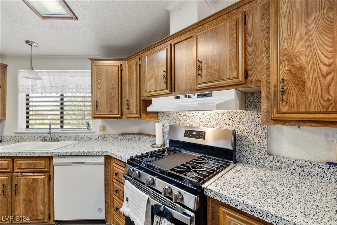 590 East Simkins Road Pahrump, NV 89060 - Photo 17 of 30 Gallery Image 17