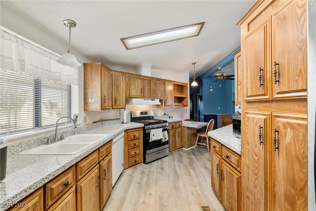 590 East Simkins Road Pahrump, NV 89060 - Photo 18 of 30 Gallery Image 18