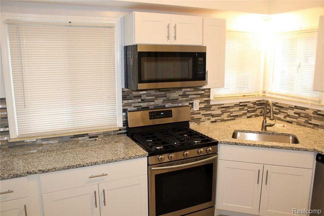 510 Henry Ruff Road Garden City, MI 48135 - Photo 7 of 18 Beautiful