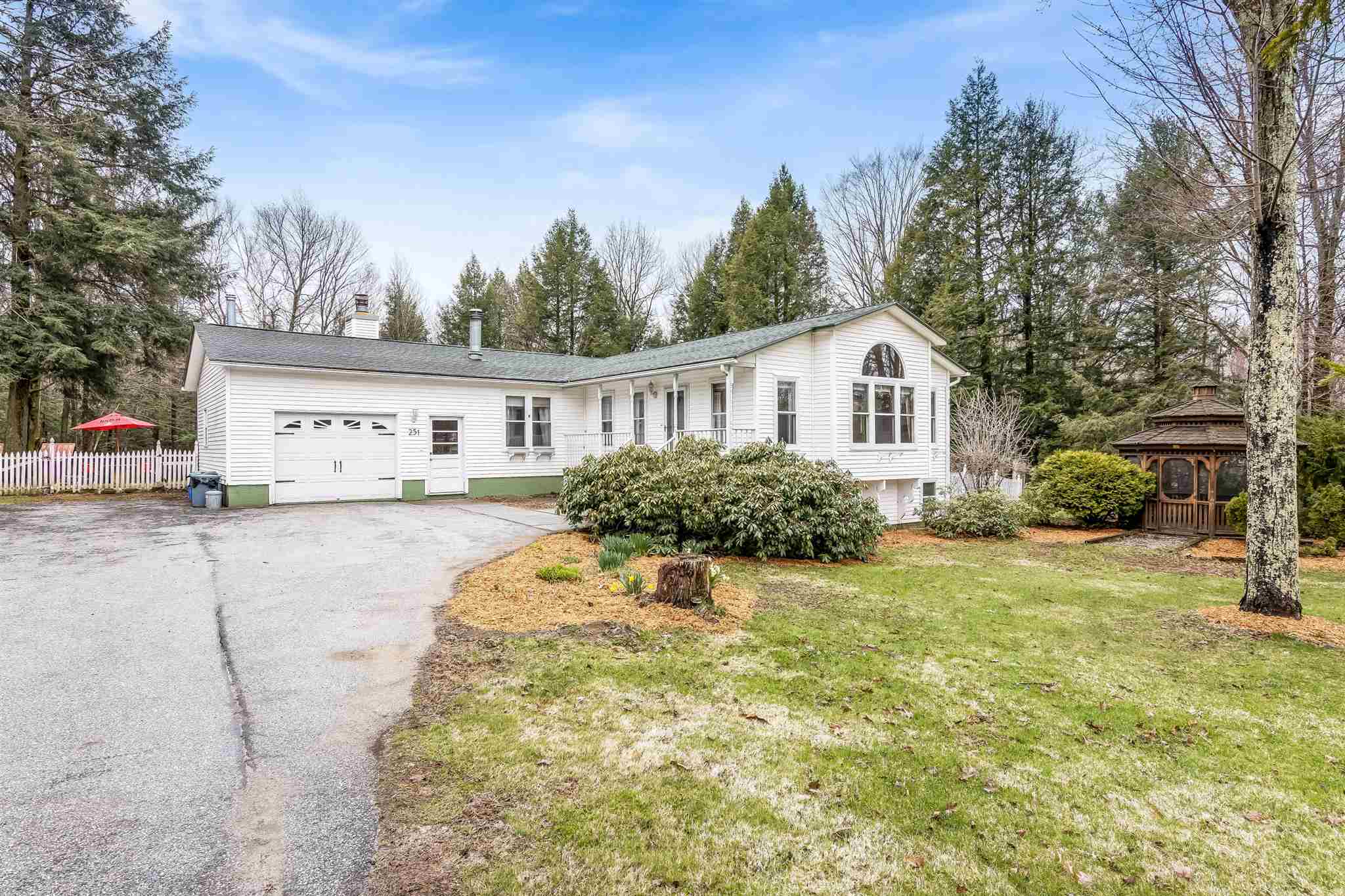 251 Sandy Birch Road Georgia, VT 05468 - Photo 3 of 38